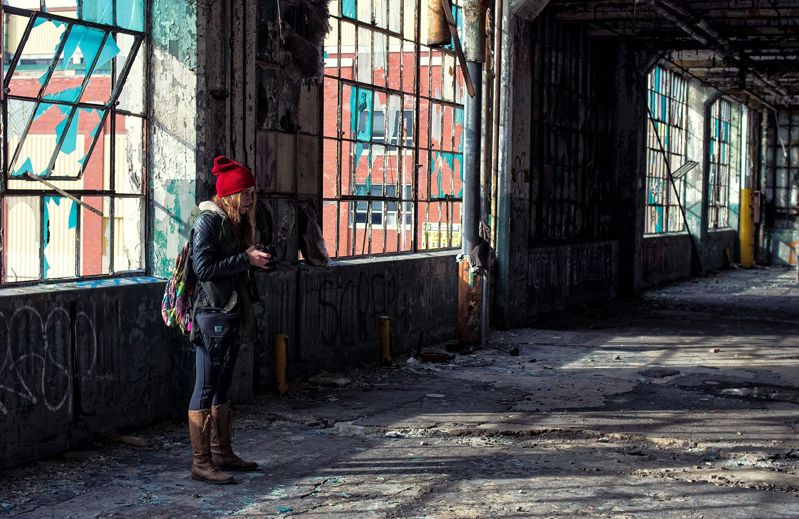 Взрослый город. Cool boy in abandoned. Old_Production_. Family problems abandoned women. A woman Lies in an abandoned building.